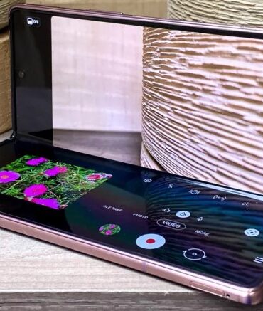 Samsungs galaxy z flip 3 and z fold 3 are reportedly selling hotcakes korea