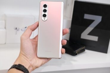 Samsung galaxy z fold 3 watch 4 shipping dates tipped